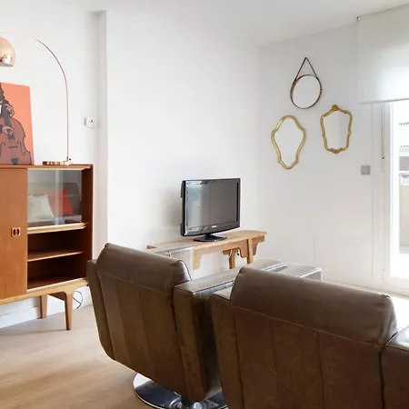 House 2 By Feelfree *